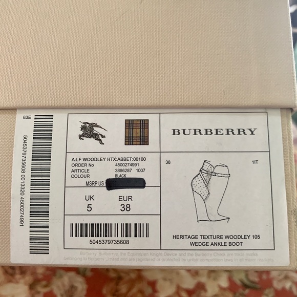 👑✅PRICE FIRM✅NO OFFERS SUPER SALE!! 👑AUTHENTIC Burberry Wedge Fur Ankle Boots. - Picture 16 of 17